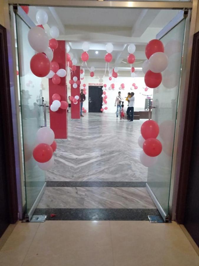 Hotel The Ideal Kushinagar Exterior foto